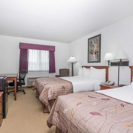 เบย์มอนต์ บาย วินด์แฮม มาร์ชฟิลด์ Hotel Marshfield ภายนอก รูปภาพ