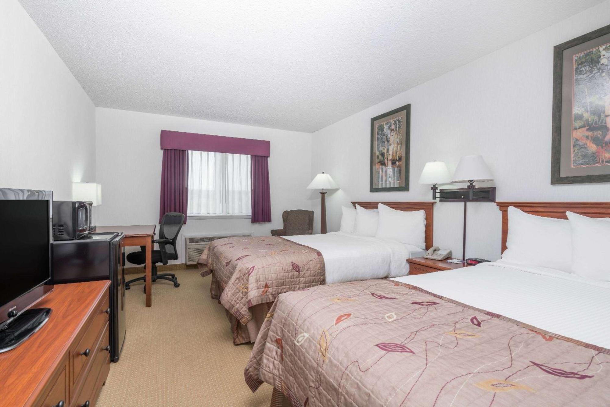 เบย์มอนต์ บาย วินด์แฮม มาร์ชฟิลด์ Hotel Marshfield ภายนอก รูปภาพ